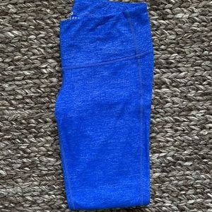 Athleta Quest Chaturanga Tights Capri Blue XSP